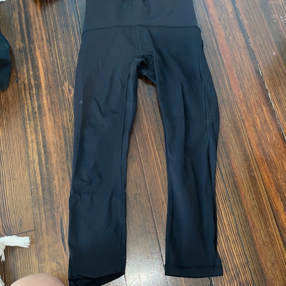 Black lululemon leggings